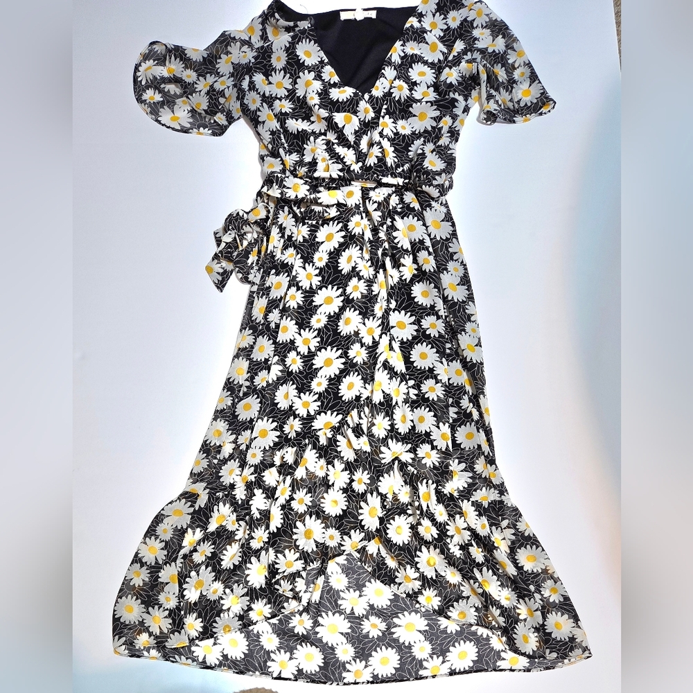 Rewind Black and White Daisy V neck Asymmetrical Dress